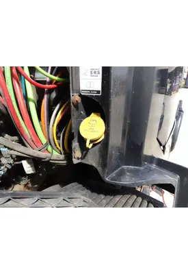 VOLVO VNL WINDSHIELD WASHER RESERVOIR