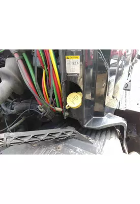 VOLVO VNL WINDSHIELD WASHER RESERVOIR