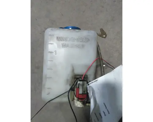 VOLVO VNL WINDSHIELD WASHER RESERVOIR