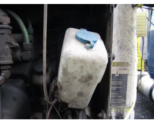 VOLVO VNL WINDSHIELD WASHER RESERVOIR