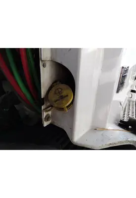 VOLVO VNL WINDSHIELD WASHER RESERVOIR
