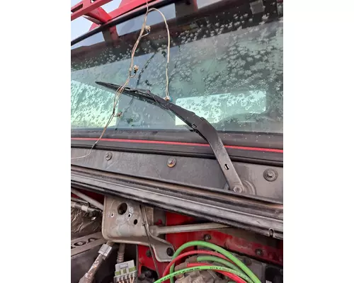 VOLVO VNL WINDSHIELD WIPER ARM