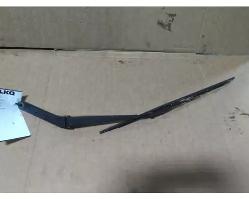 VOLVO VNL WINDSHIELD WIPER ARM