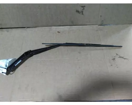 VOLVO VNL WINDSHIELD WIPER ARM