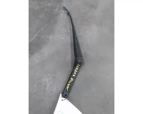 VOLVO VNL WINDSHIELD WIPER ARM