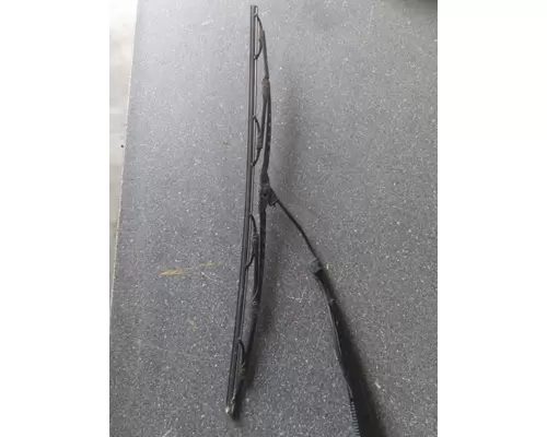 VOLVO VNL WINDSHIELD WIPER ARM