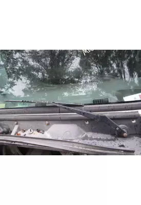 VOLVO VNL WINDSHIELD WIPER ARM