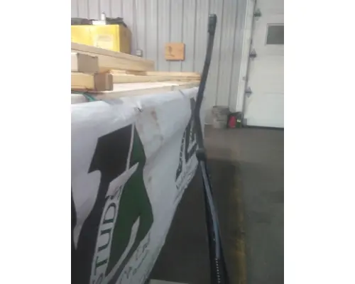 VOLVO VNL WINDSHIELD WIPER ARM