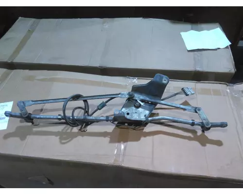 VOLVO VNL WINDSHIELD WIPER ASSEMBLY