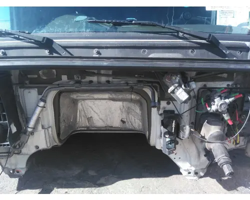 VOLVO VNL WINDSHIELD WIPER ASSEMBLY