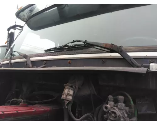VOLVO VNL WINDSHIELD WIPER ASSEMBLY
