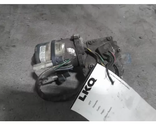 VOLVO VNL WINDSHIELD WIPER MOTOR