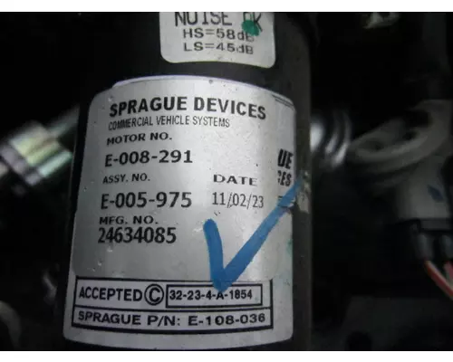 VOLVO VNL WINDSHIELD WIPER MOTOR
