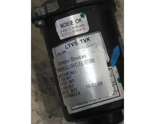 VOLVO VNL WINDSHIELD WIPER MOTOR