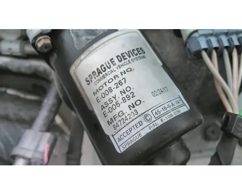 VOLVO VNL WINDSHIELD WIPER MOTOR