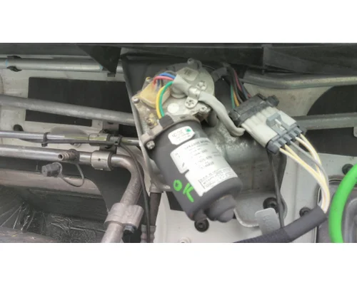 VOLVO VNL WINDSHIELD WIPER MOTOR