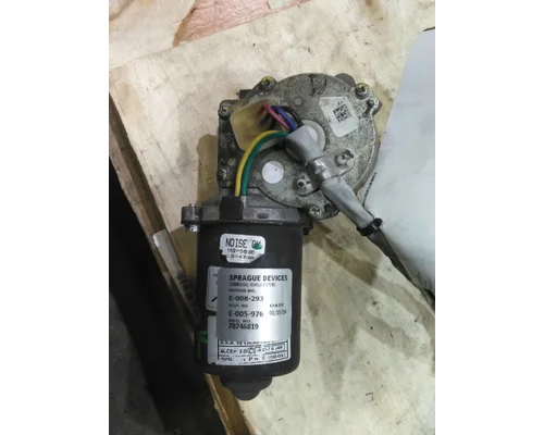 VOLVO VNL WINDSHIELD WIPER MOTOR