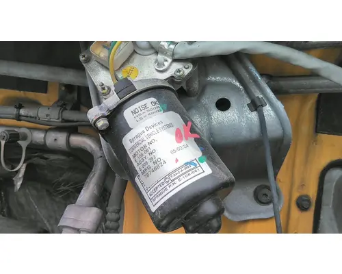 VOLVO VNL WINDSHIELD WIPER MOTOR