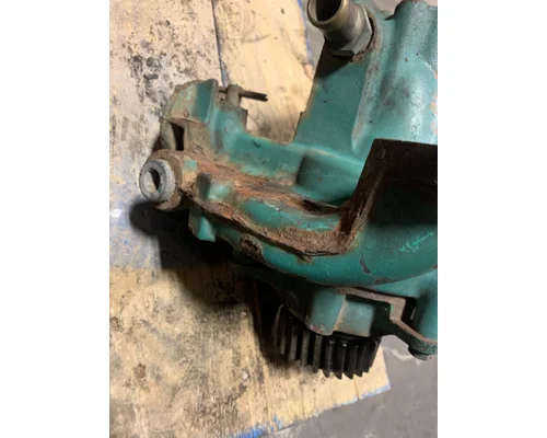 VOLVO VNL Water Pump