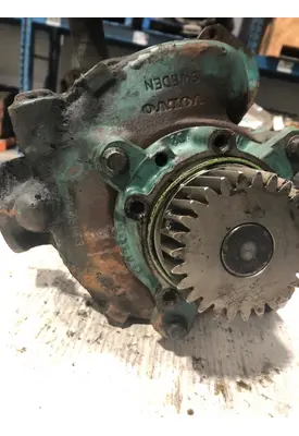 VOLVO VNL Water Pump