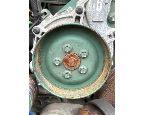 VOLVO VNL Water Pump