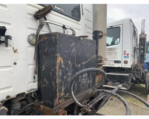 VOLVO VNL Wet KitHydraulic Tank