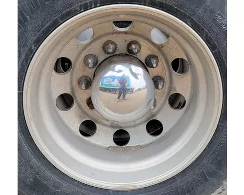 VOLVO VNL Wheel