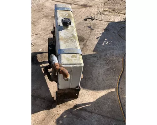 VOLVO VNL hydralicwet tank
