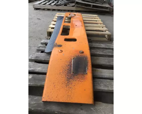 VOLVO VNM 1998-2003 BUMPER ASSEMBLY, FRONT