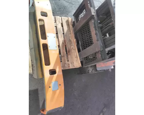 VOLVO VNM 1998-2003 BUMPER ASSEMBLY, FRONT