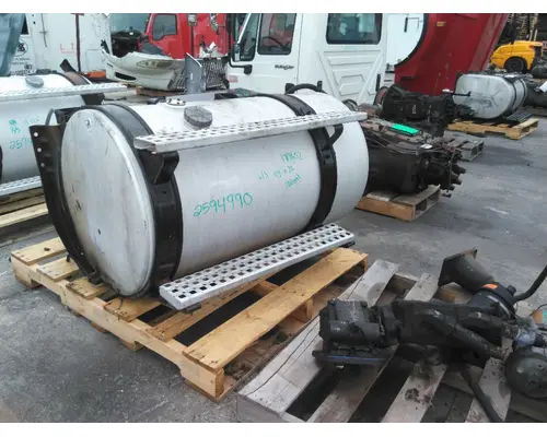 VOLVO VNM 1998-2003 FUEL TANK