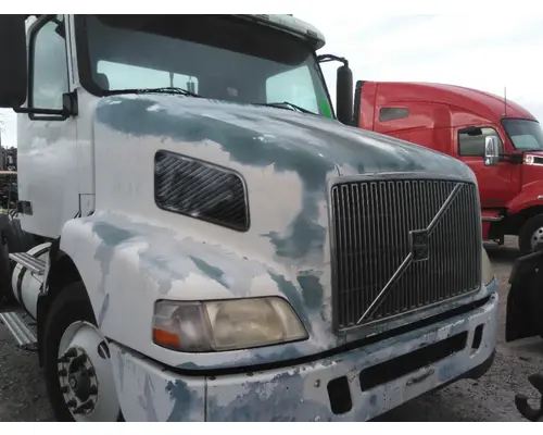 VOLVO VNM 1998-2003 HOOD