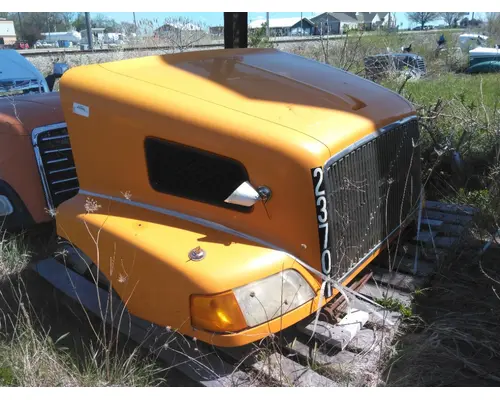 VOLVO VNM 1998-2003 HOOD