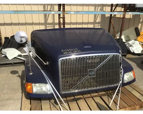 VOLVO VNM 1998-2003 HOOD