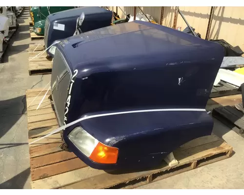 VOLVO VNM 1998-2003 HOOD