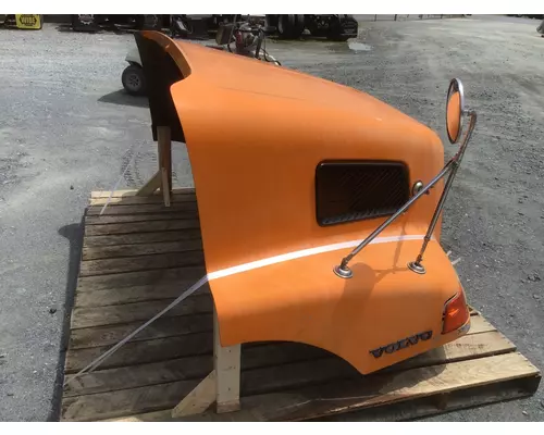 VOLVO VNM 1998-2003 HOOD