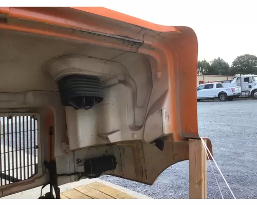 VOLVO VNM 1998-2003 HOOD