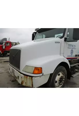 VOLVO VNM 1998-2003 HOOD