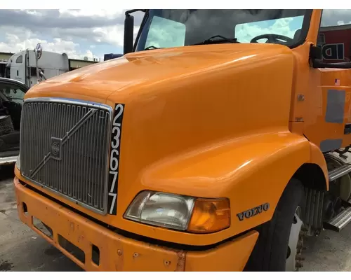 VOLVO VNM 1998-2003 HOOD