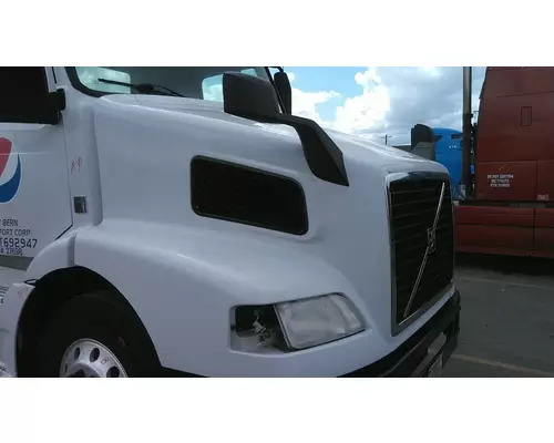 VOLVO VNM 1998-2003 HOOD