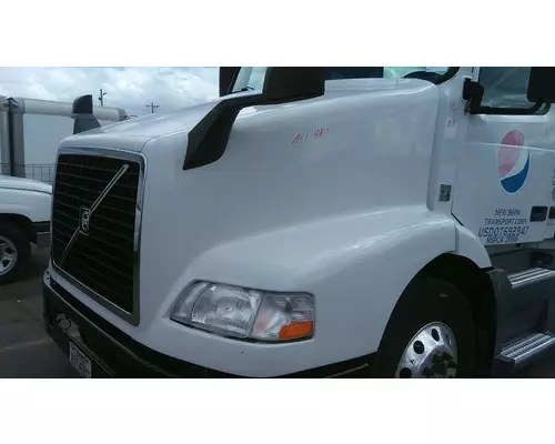 VOLVO VNM 1998-2003 HOOD