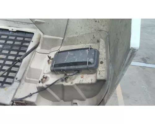 VOLVO VNM 1998-2003 HOOD