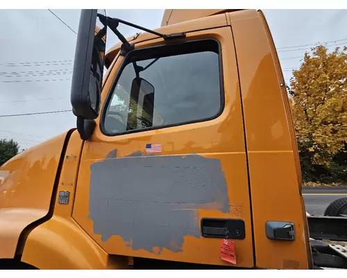 VOLVO VNM 1999-2020 DOOR ASSEMBLY, FRONT
