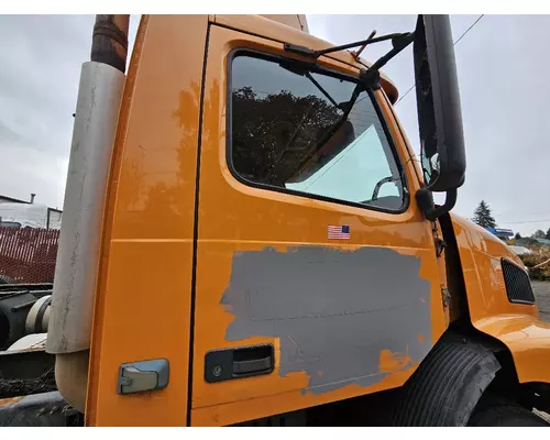 VOLVO VNM 1999-2020 DOOR ASSEMBLY, FRONT