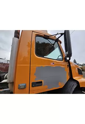VOLVO VNM 1999-2020 DOOR ASSEMBLY, FRONT