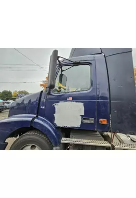 VOLVO VNM 1999-2020 DOOR ASSEMBLY, FRONT