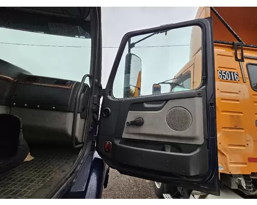VOLVO VNM 1999-2020 DOOR ASSEMBLY, FRONT