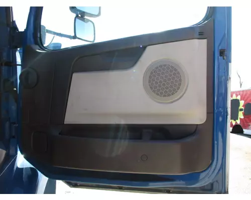VOLVO VNM 1999-2020 DOOR ASSEMBLY, FRONT