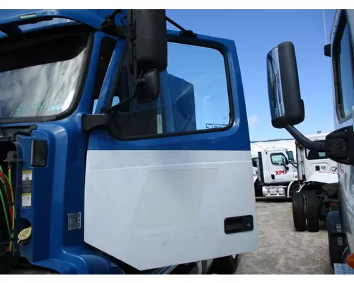 VOLVO VNM 1999-2020 DOOR ASSEMBLY, FRONT