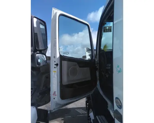 VOLVO VNM 1999-2020 DOOR ASSEMBLY, FRONT